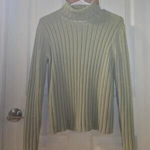 Vintage cozy and classic Cherokee ribbed knit turtleneck